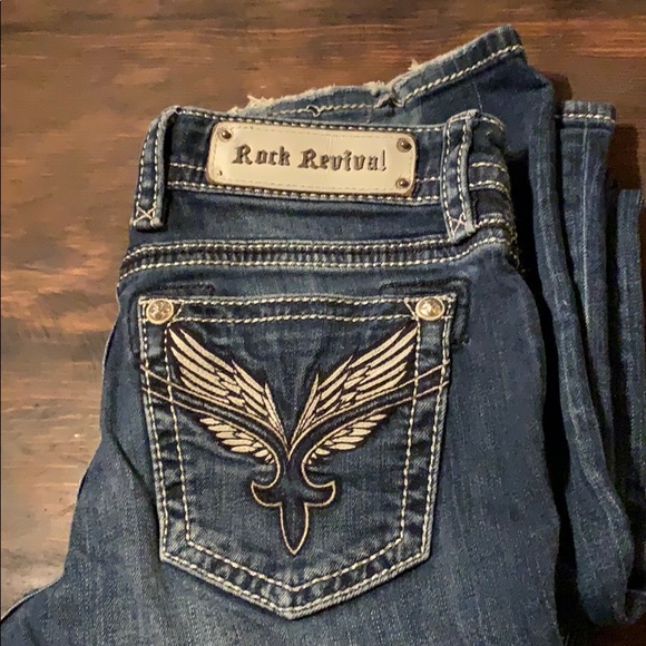 Rock Revival Jeans - Picture 1 of 1